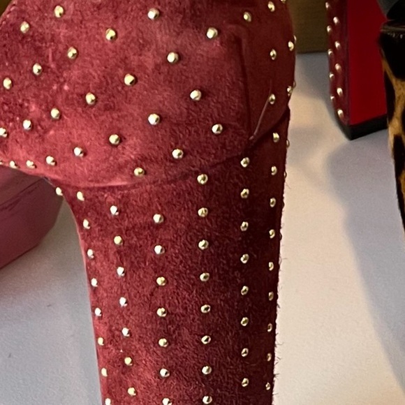 Christian Louboutin Bingirl Calf Hair Leopard Print Sandals Size 39. Never worn. - Picture 9 of 9